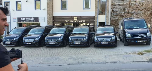 Bodrum Chauffeured Car Rental offers a scenic journey along the coastal road. Bodrum Chauffeured Car Rental offers a pleasant drive along the coastal road with a car rental service in Bodrum Center, offering a turquoise sea view and a comfortable transpor